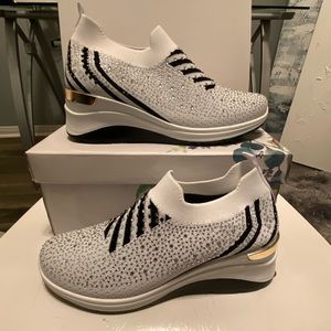 Sparkly Wedged Sneakers